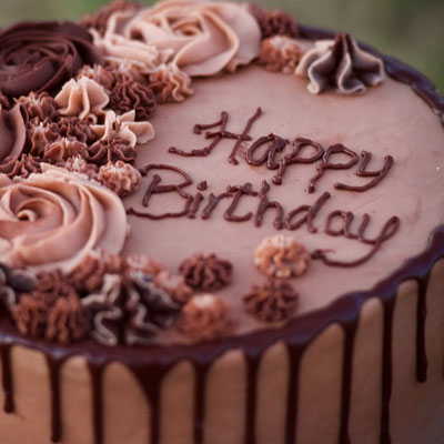 Inscription personnalisée sur gâteau